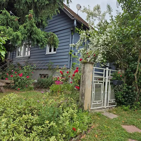 Holiday home Aux 2 Sapins *